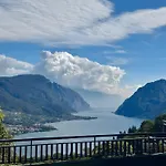 Finestra Sul Bellagio Civenna